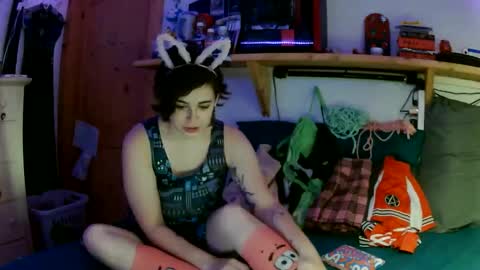 kawaiicvnt420 online show from December 17, 2025, 3:29 pm