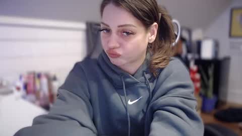 K3z14 online show from February 4, 2025, 11:49 pm