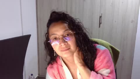  Khawit  online show from December 15, 2024, 10:39 am