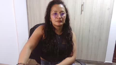  Khawit  online show from January 27, 2025, 10:49 pm