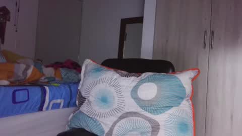  Khawit  online show from September 18, 2025, 7:32 am