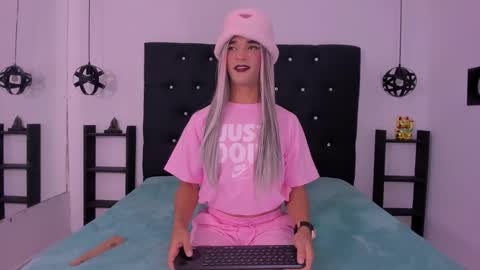 Snapshot of kayalstone chatting on January 6, 2025, 4:36 am Cattleya stone online show from January 6, 2025, 4:36 am