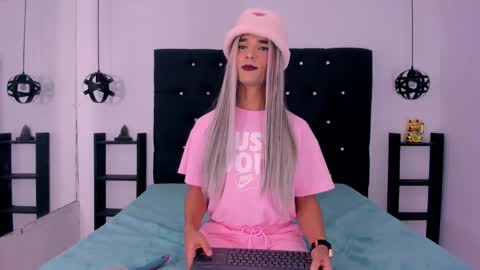 Snapshot of kayalstone chatting on January 15, 2025, 5:40 am Cattleya stone online show from January 15, 2025, 5:40 am