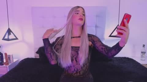 Snapshot of kayalstone chatting on March 6, 2025, 5:24 am Cattleya stone online show from March 6, 2025, 5:24 am