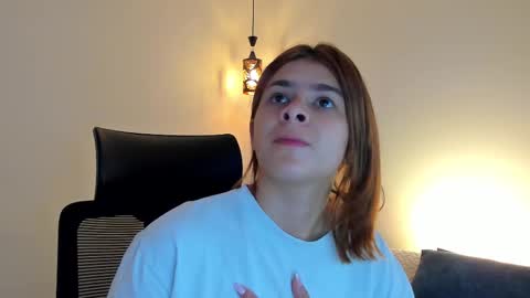 Snapshot of kaylajhonnes6 chatting on September 21, 2025, 2:40 pm      K A Y L A      online show from September 21, 2025, 2:40 pm