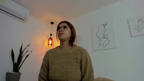 Snapshot of kaylajhonnes6 chatting on October 28, 2025, 11:47 am      K A Y L A      online show from October 28, 2025, 11:47 am