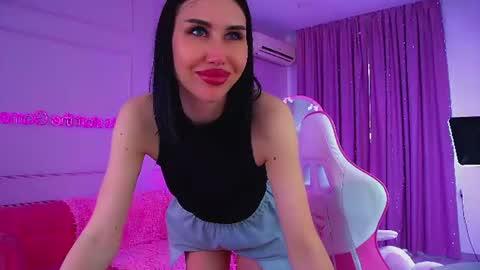 Kayla online show from June 22, 2026, 3:25 am