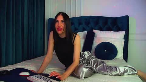 Kayla online show from July 17, 2026, 6:46 pm