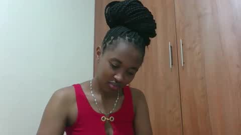 Snapshot of kaylar005 chatting on May 24, 2026, 8:30 am kaylar online show from May 24, 2026, 8:30 am
