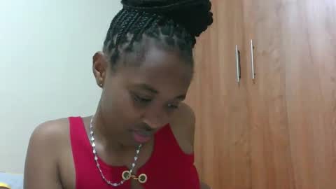 Snapshot of kaylar005 chatting on May 24, 2026, 8:36 pm kaylar online show from May 24, 2026, 8:36 pm