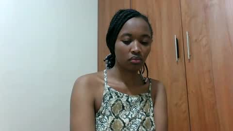 Snapshot of kaylar005 chatting on August 1, 2026, 4:23 am kaylar online show from August 1, 2026, 4:23 am