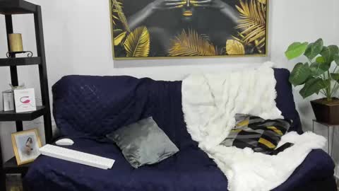 Kayle online show from October 3, 2025, 5:43 pm