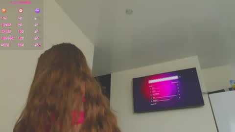 Snapshot of kaylee_ee chatting on July 3, 2026, 9:27 am kaylee_ee online show from July 3, 2026, 9:27 am