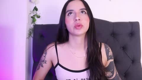 Snapshot of kaylee_lee chatting on April 4, 2026, 3:38 am kaylee_lee online show from April 4, 2026, 3:38 am