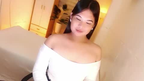 Y O U R        F U T U R E       K A Y L E E  online show from October 29, 2025, 8:38 am