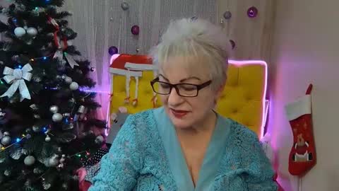 kaylesmoll online show from January 19, 2025, 1:32 am