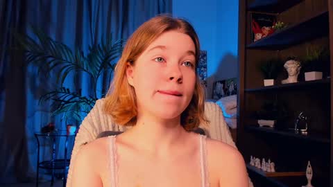 Hi Im Arina 3 online show from September 21, 2025, 9:38 pm