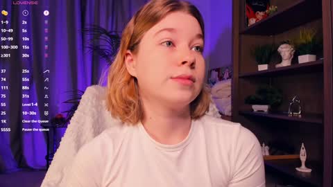 Hi Im Arina 3 online show from September 29, 2025, 10:03 pm