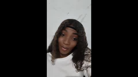 Snapshot of kaylover011 chatting on March 15, 2026, 2:50 am kaylover011 online show from March 15, 2026, 2:50 am