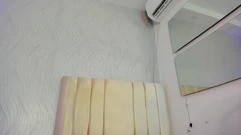 Snapshot of kayna_gomez chatting on September 29, 2025, 7:30 pm Kayna online show from September 29, 2025, 7:30 pm