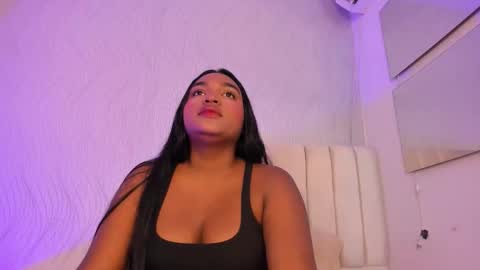 Snapshot of kayna_gomez chatting on October 3, 2025, 7:22 pm Kayna online show from October 3, 2025, 7:22 pm