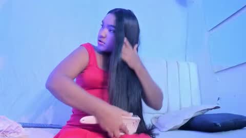 Snapshot of kayna_gomez chatting on October 5, 2025, 7:23 pm Kayna online show from October 5, 2025, 7:23 pm