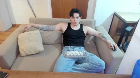 kaynn_b online show from February 4, 2025, 2:17 am