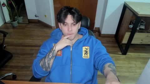kaynn_b online show from January 11, 2026, 7:46 am