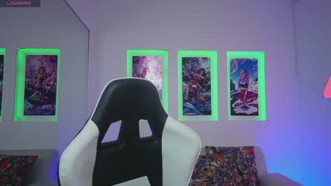 Snapshot of kayraowen chatting on September 29, 2025, 11:37 am Kayra online show from September 29, 2025, 11:37 am