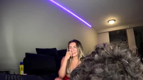 Snapshot of kaythepetiteblonde chatting on October 7, 2025, 4:31 am kaythepetiteblonde online show from October 7, 2025, 4:31 am