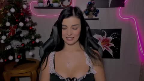 kayworl online show from December 24, 2024, 1:17 pm