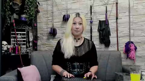 Miss Kazia online show from October 21, 2025, 9:59 pm