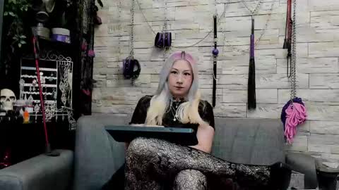 Miss Kazia online show from May 1, 2026, 12:48 am