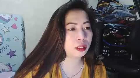 Snapshot of kazzandrasexy chatting on October 8, 2025, 8:39 pm Kazzandra online show from October 8, 2025, 8:39 pm