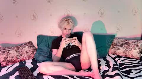 kazzu_daw online show from January 16, 2026, 4:27 am