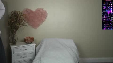 Snapshot of kb3301 chatting on February 16, 2025, 3:26 am EliandKylie online show from February 16, 2025, 3:26 am
