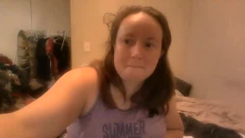 kcandler27 online show from October 27, 2025, 7:01 am