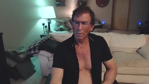 Snapshot of kcgr2323 chatting on November 12, 2025, 12:00 am kcgr2323 online show from November 12, 2025, 12:00 am