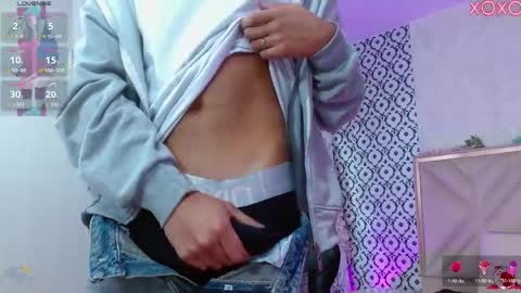 Snapshot of keahi_tay chatting on March 15, 2026, 11:49 am keahi online show from March 15, 2026, 11:49 am