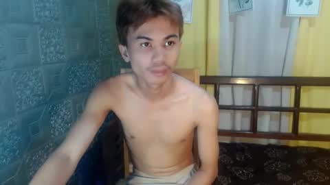 kean_28 online show from May 9, 2026, 6:18 am