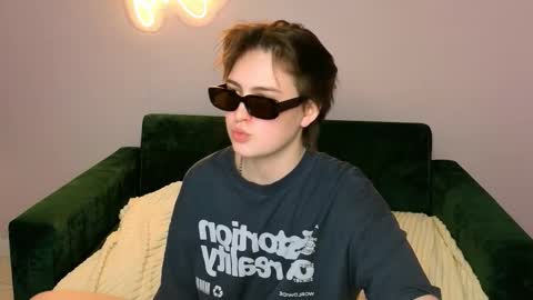 Seb Polly Roxy Jonny online show from March 9, 2026, 8:24 pm