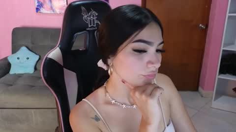 keeiity_moon online show from March 3, 2026, 8:59 pm