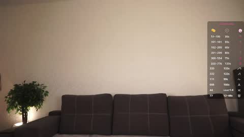 Snapshot of keeleyreineck chatting on May 26, 2026, 6:53 am Nika online show from May 26, 2026, 6:53 am
