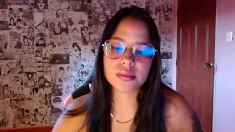 Snapshot of keikim_ chatting on January 11, 2025, 9:25 pm Kimk online show from January 11, 2025, 9:25 pm