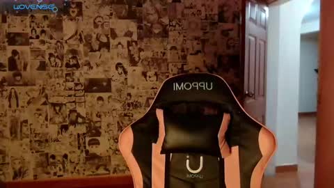 Snapshot of keikim_ chatting on January 25, 2025, 12:38 am Kimk online show from January 25, 2025, 12:38 am