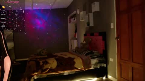 Snapshot of keikim_ chatting on September 30, 2025, 9:09 pm Kimk online show from September 30, 2025, 9:09 pm