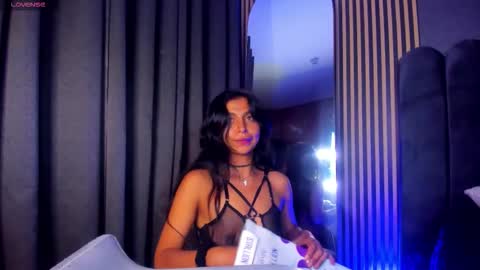 Snapshot of keila_fg chatting on October 23, 2025, 7:34 pm keila online show from October 23, 2025, 7:34 pm