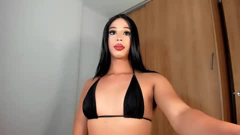 keily_london online show from April 30, 2026, 3:35 am