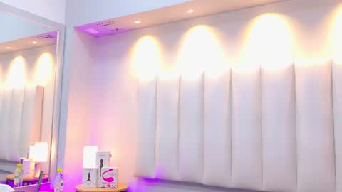 Keily Ross online show from June 18, 2026, 7:51 pm