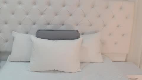 keiner_vasquez online show from September 11, 2025, 12:05 pm